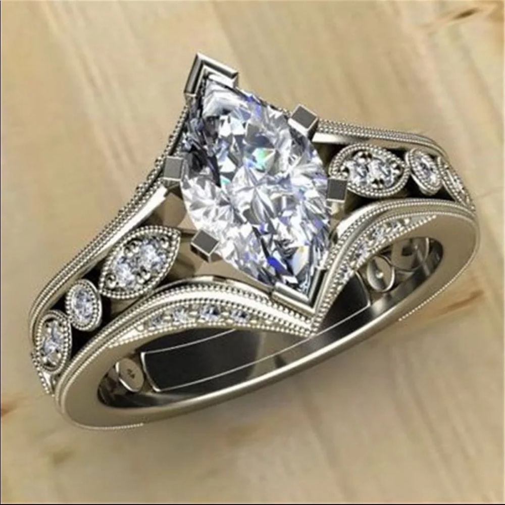 New Women’s Marquise Cut 925 Silver Sapphire Ring